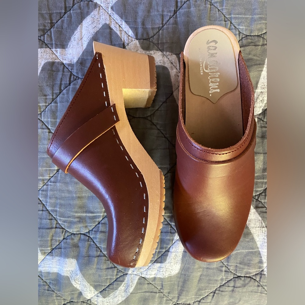 SANDGRENS DUBLIN CLOGS COGNAC SIZE EU 38 NWOB